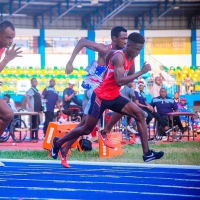 9-15mm 두께의 조립식 육상 트랙, 긴 수명 및 맞춤형 색상