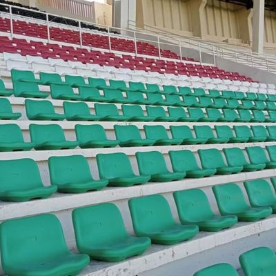좋은 가격 운동장 아레나를 위한 의자를 위치시키는 HDPE 기재 플라스틱 경기장 온라인